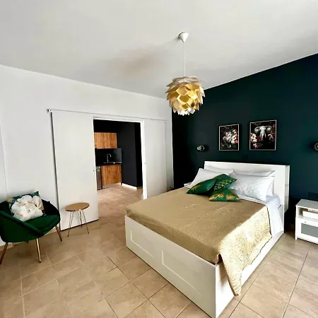 Downtown Apartment