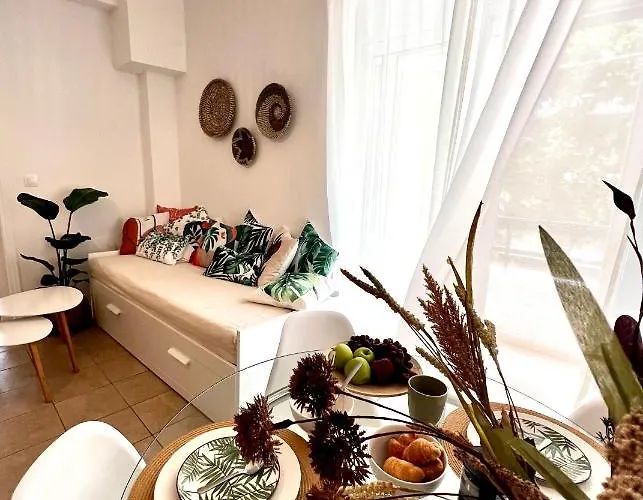 Downtown * Rhodes City